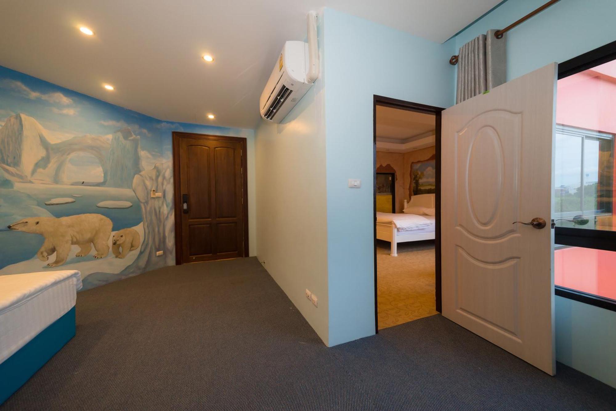 Thongtara House Boutique Srinakarin Hotell Bangkok Rum bild