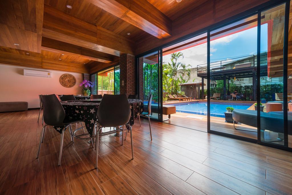 Thongtara House Boutique Srinakarin Hotell Bangkok Exteriör bild